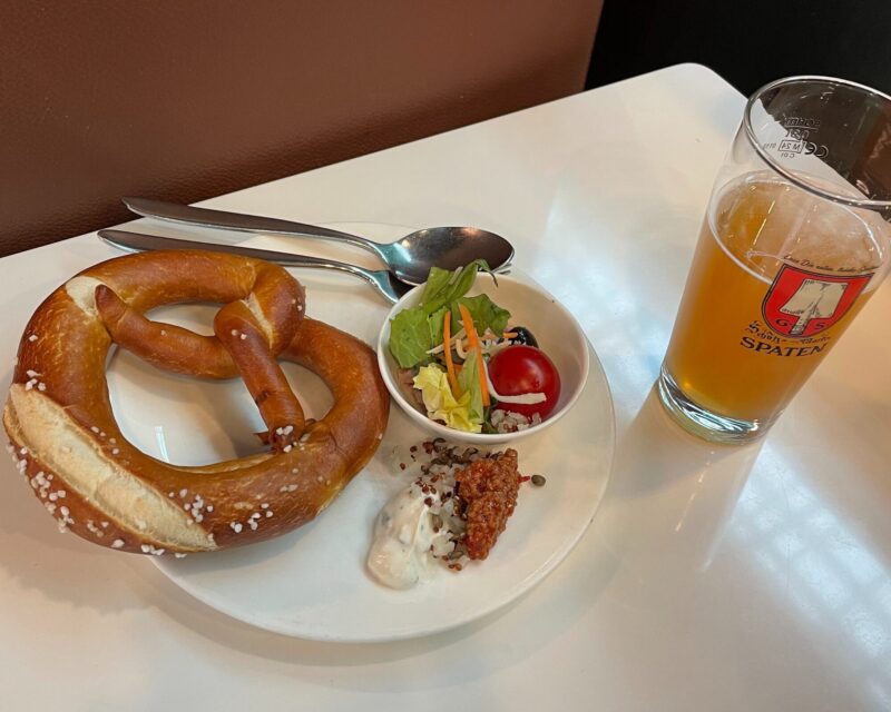 プレッツェルとビール