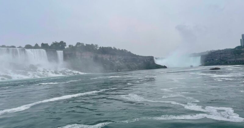 ナイアガラ全景。乗り場へ戻ります。