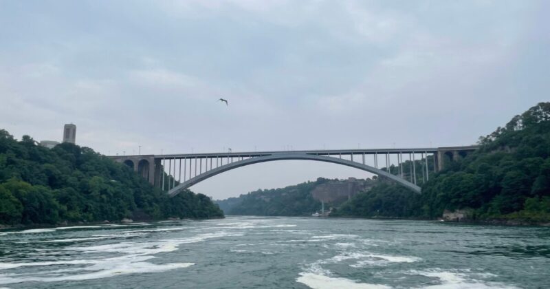 レインボー・ブリッジ